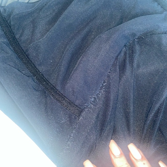 Mesh black dress size US 6 - Picture 4 of 4